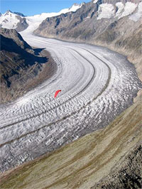 Parapente boven de Aletschgletscher